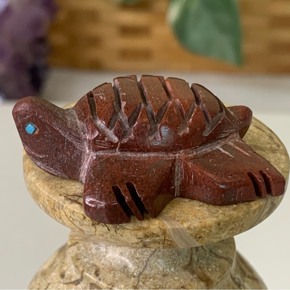 VTG Zuni Fetish Hand Carved Pipestone Turtle Turquoise Eyes Signed J Pino READ*